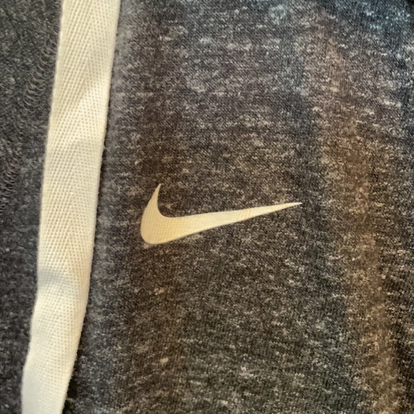 Nike Varsity Zip Up light Jacket Size Medium - Picture 4 of 8